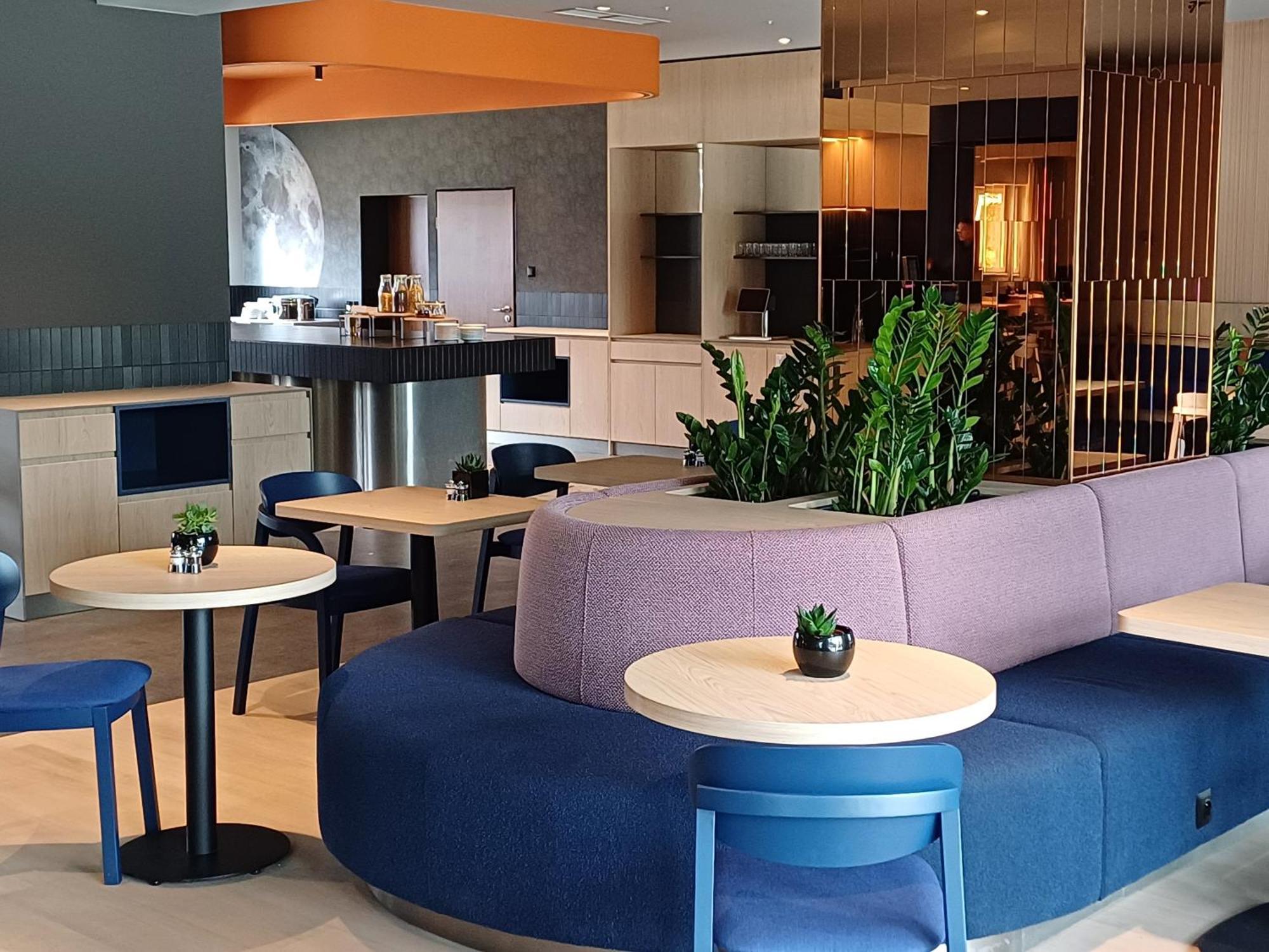 Desilva Inn Katowice Airport Пирзовице Экстерьер фото